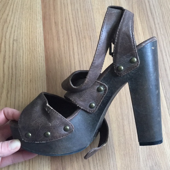 Platform sandals - Picture 2 of 7